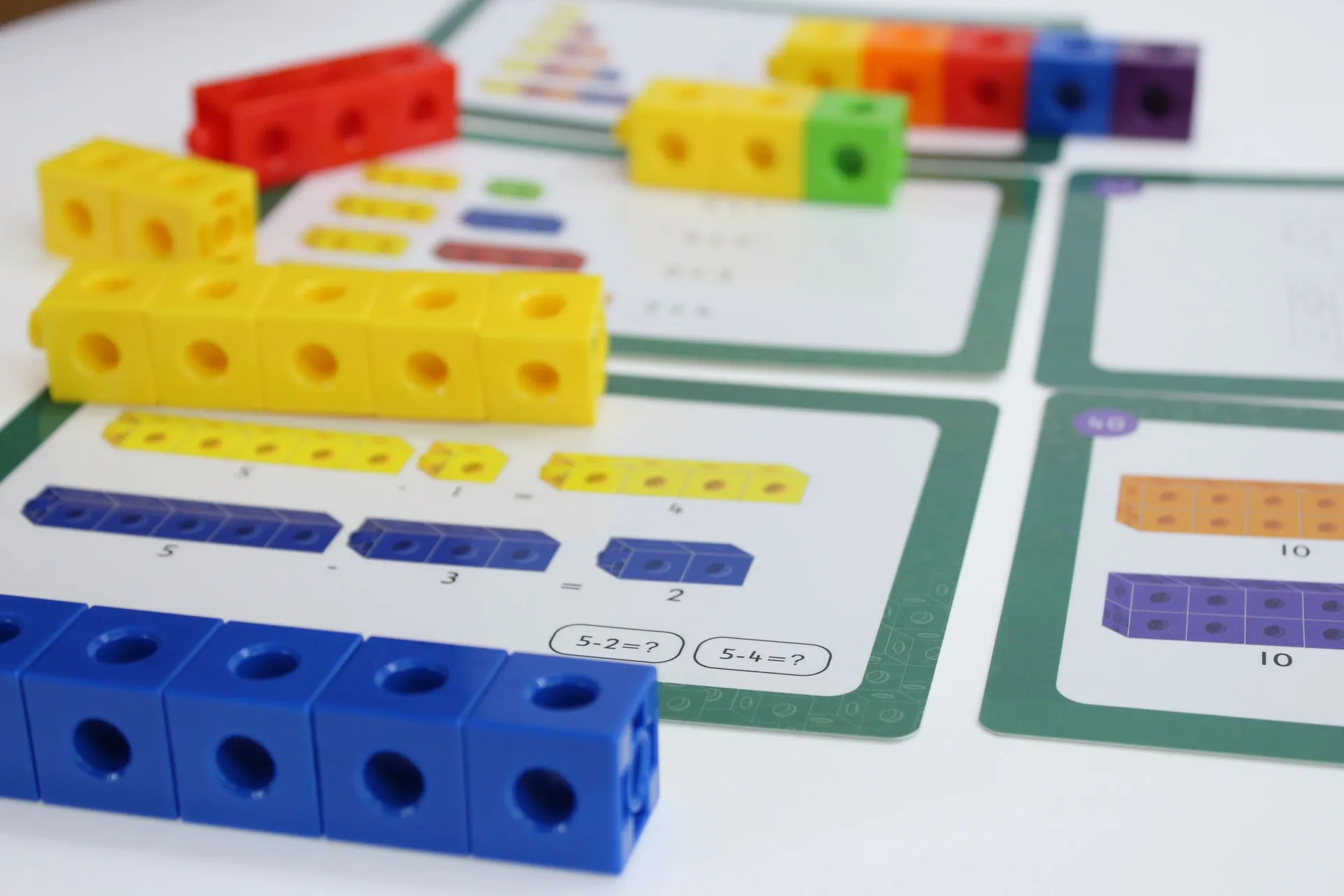 Linking Cubes